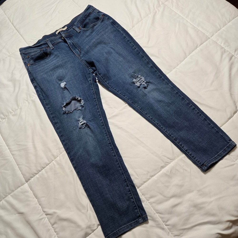 Levis Boyfriend Jeans Womens 31 Distressed Medium Wash Straight Leg 19887-0126